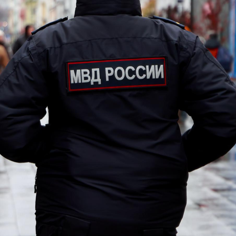 Суд Петербурга арестовал криминального авторитета Юсифа Алиева за похищения и вымогательства. Алиева задержали ещё 9 июня на набережной Макарова в Северной столице. Василеостровский районный суд принял решение о заключении его под стражу до рассмотрения вопроса о выдаче Азербайджану