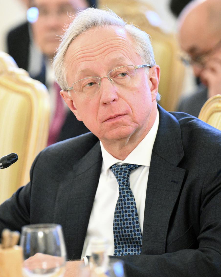 Посол Франции положительно отозвался о встрече с замглавы МИД России. В ходе беседы Галузин изложил позицию России относительно поиска дипломатического выхода из украинского кризиса, настаивая на необходимости "устранения его первопричин"