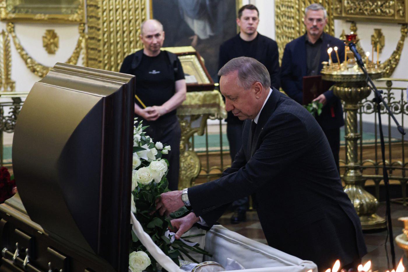 Губернатор Санкт-Петербурга Александр Беглов на церемонии прощания с народной артисткой СССР Людмилой Чурсиной.