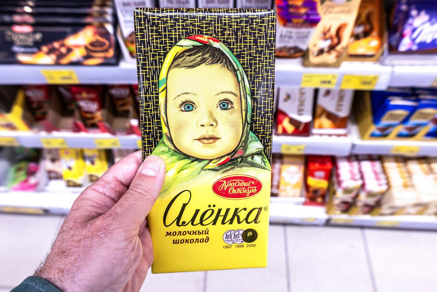 Шоколад "Алёнка" снова уменьшился