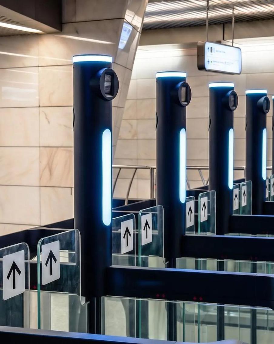 Первые турникеты столичного производства начали работать на станции метро "Деловой центр"