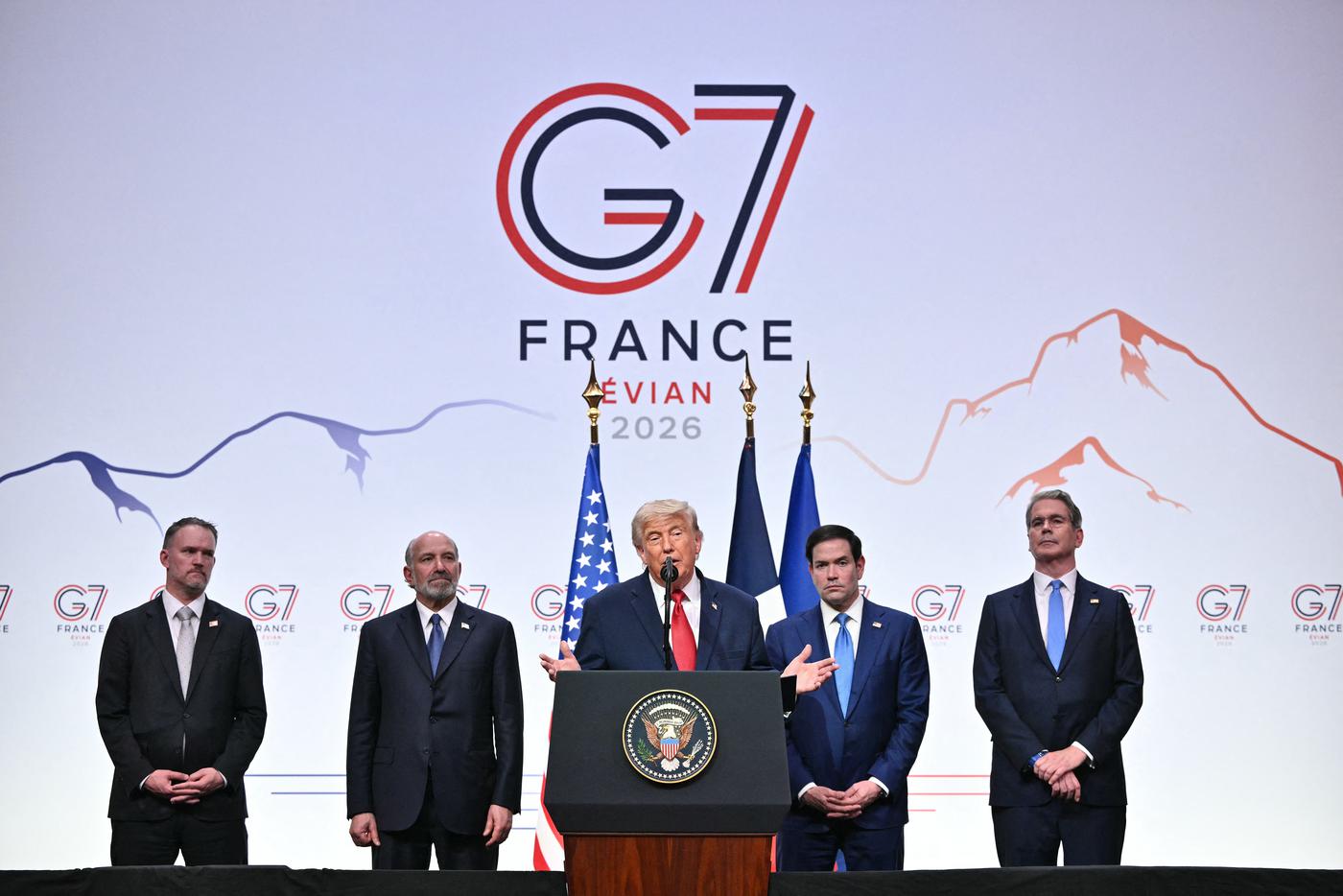 Оружие за счёт российских активов: что пообещали Украине страны G7