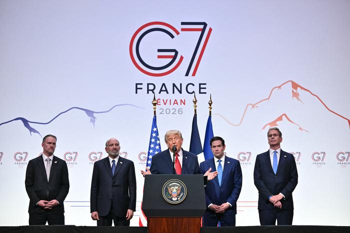 Какую помощь Украине пообещали страны G7 после встречи во Франции