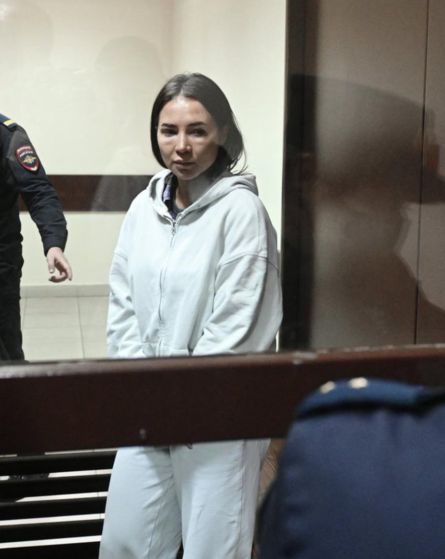 Дай бог здоровья: онкобольная Лерчек блещет в свете и тягает тяжести в спортзале