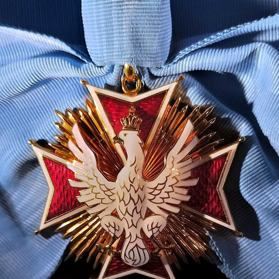 На Украине ответили отозвавшей у Зеленского госнаграду Польше. Украинские чиновники стали отказываться от вручённых им ранее польских госнаград на фоне отзыва ордена "Белого орла" у Владимира Зеленского