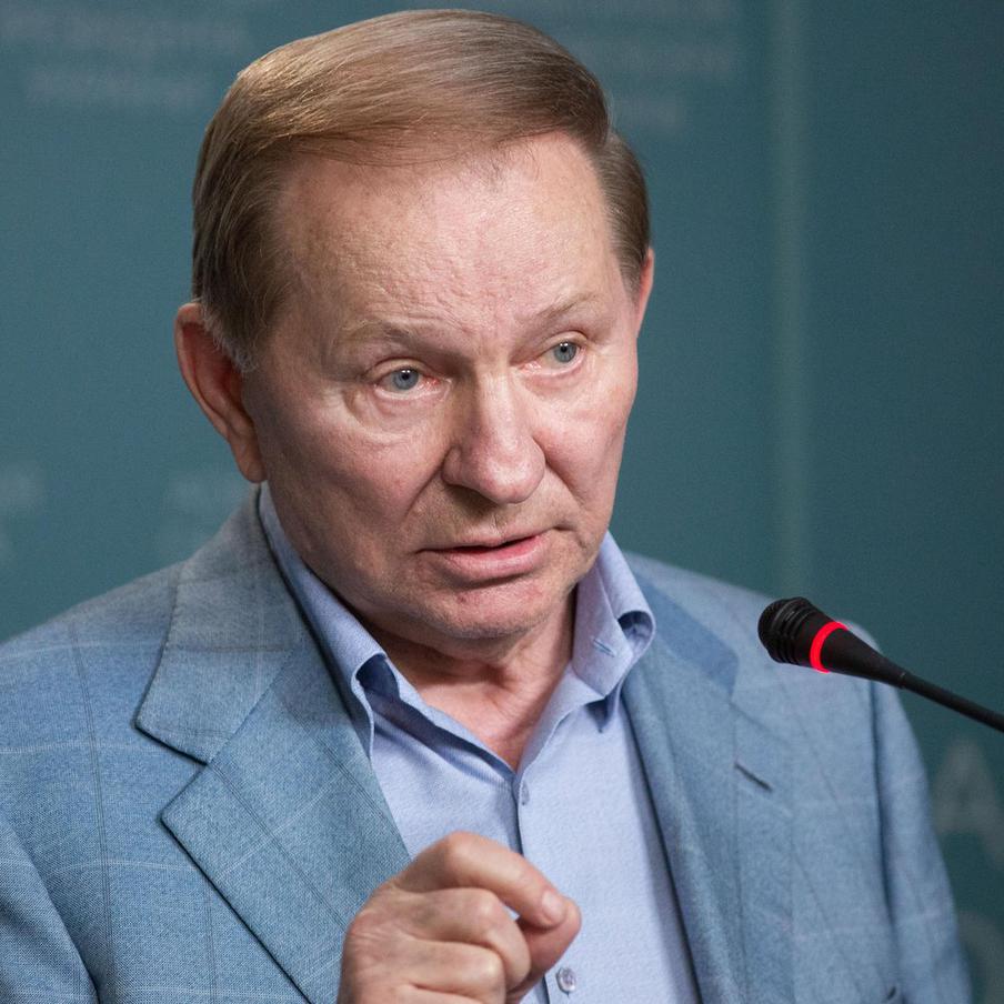 Экс-президент Украины отказался от ордена Польши из солидарности с Зеленским. Бывший украинский лидер Леонид Кучма принял решение отказаться от высшей польской госнаграды вслед за действующими сторонниками президента Украины Владимира Зеленского