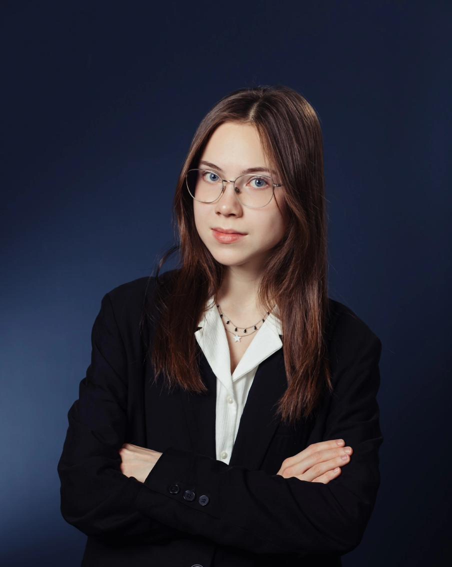 Сейчас Катя ожидает результаты последнего экзамена – информатики. 100 баллов по этому экзамену она не ждёт, но будет им рада.