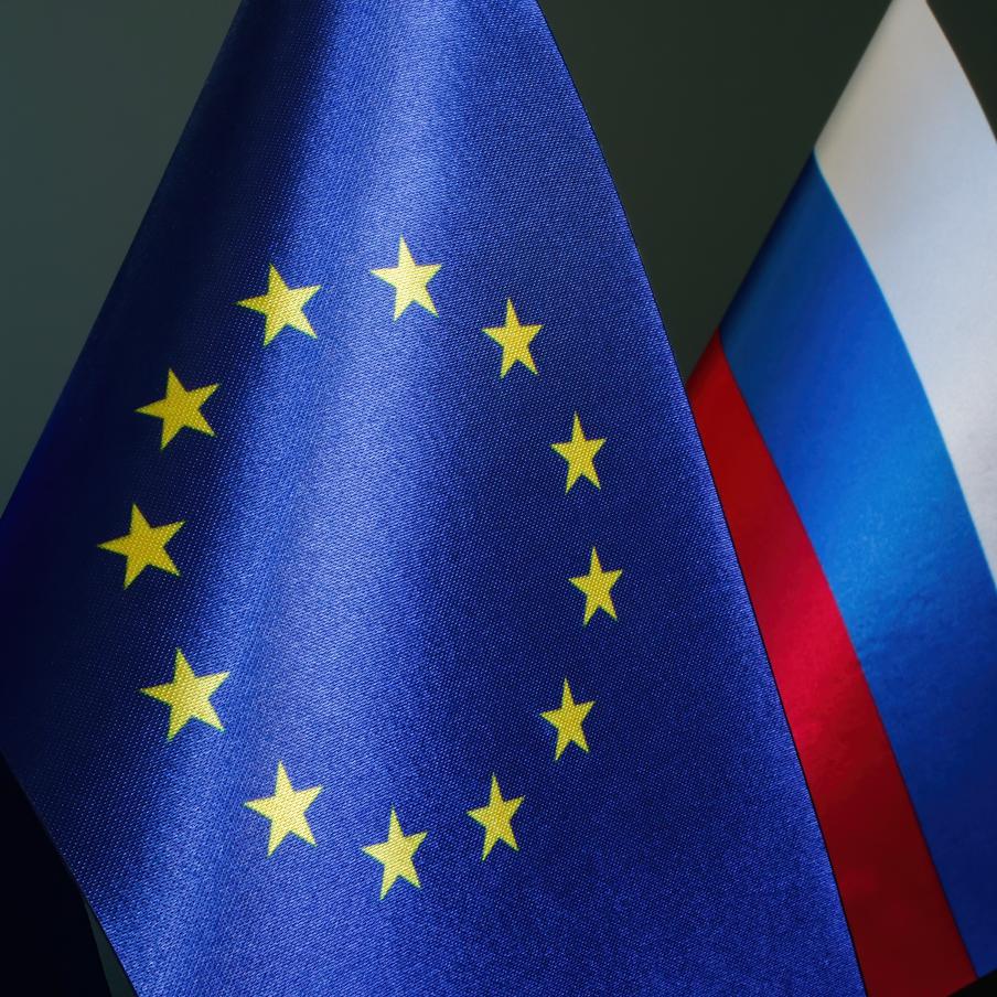 В России рассказали о перспективах отношений с ЕС после завершения спецоперации. Внешнеполитическому ведомству РФ после достижения Москвой своих целей на Украине придётся переосмыслить формат взаимодействия с европейскими властями в сфере континентальной безопасности
