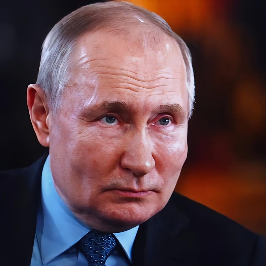 Путин рассказал о гене победителей в поздравлении для выпускников. Окончившим школу молодым людям присущи ген победителей, нравственная сила предков, а также воля и сплочённость народа страны