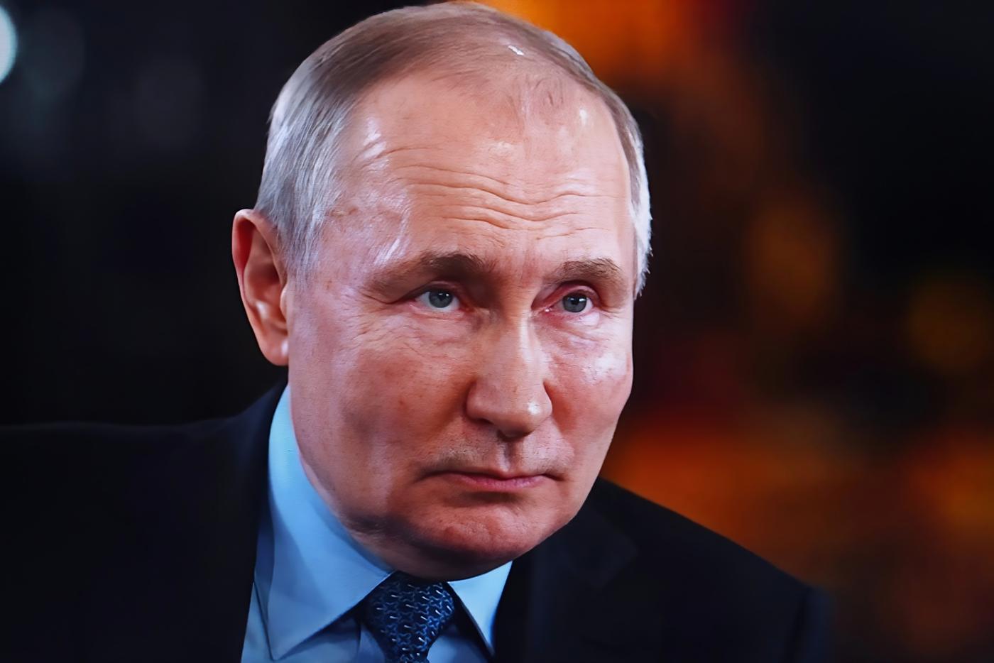 Путин рассказал о гене победителей в поздравлении для выпускников