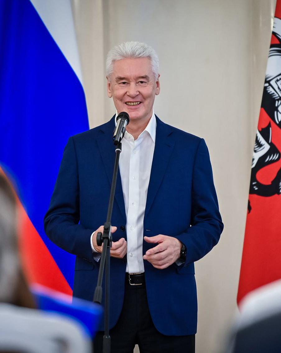 Мэр Москвы поздравил юных москвичей с Днём молодёжи и пожелал им успехов во всех начинаниях