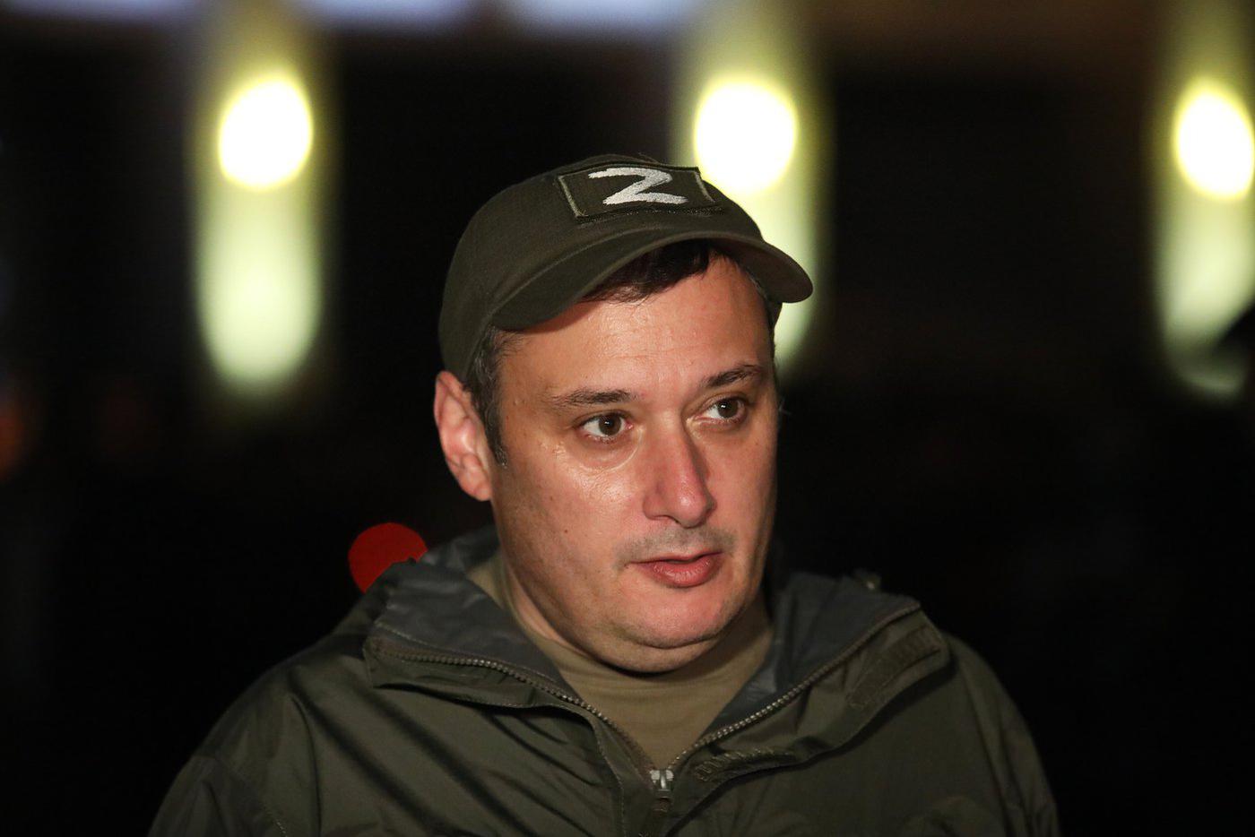 Хинштейн назвал "зверьём" солдата ВСУ, выжегшего букву "Z" на пленном