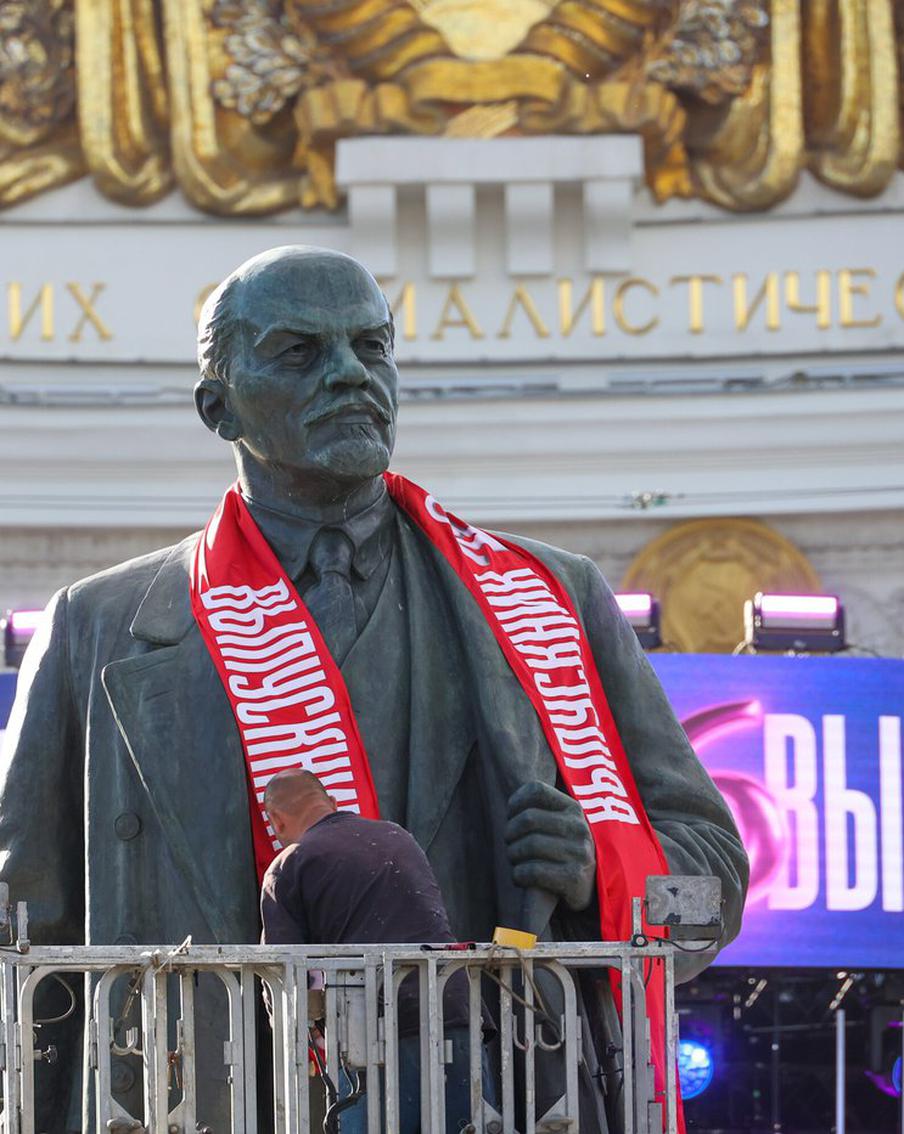 Ленту примерил даже Ленин: как в Москве прошёл выпуск-2026