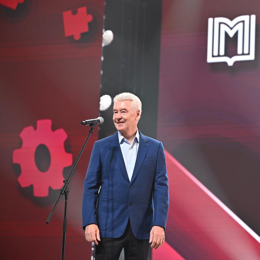 Собянин: более 80 стационарных корпусов обновлено в Москве с 2020 года. В Москве продолжается масштабная работа по улучшению качества стационарной медпомощи. С 2020 года было обновлено уже более 80 корпусов больниц. В настоящее время ведутся активные работы в клинических больницах имени Буянова и Логинова, где особое внимание уделяется оптимизации внутренней логистики и созданию комфортных условий для пациентов