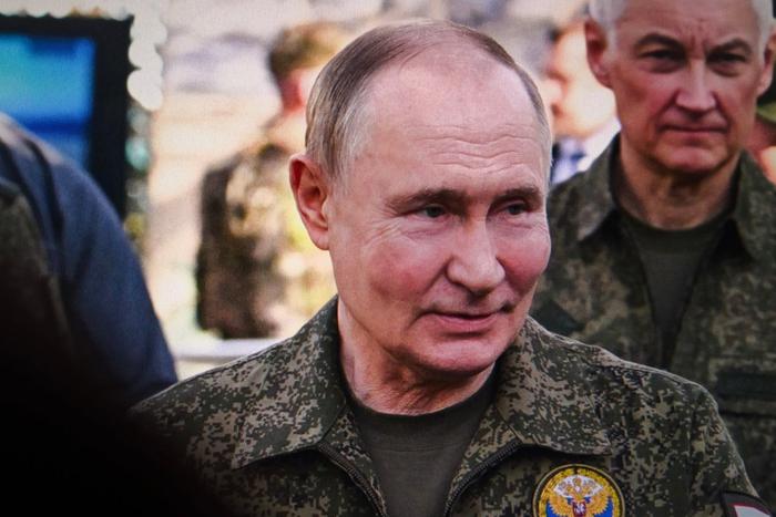 В Великобритании оценили появление Путина в военной форме