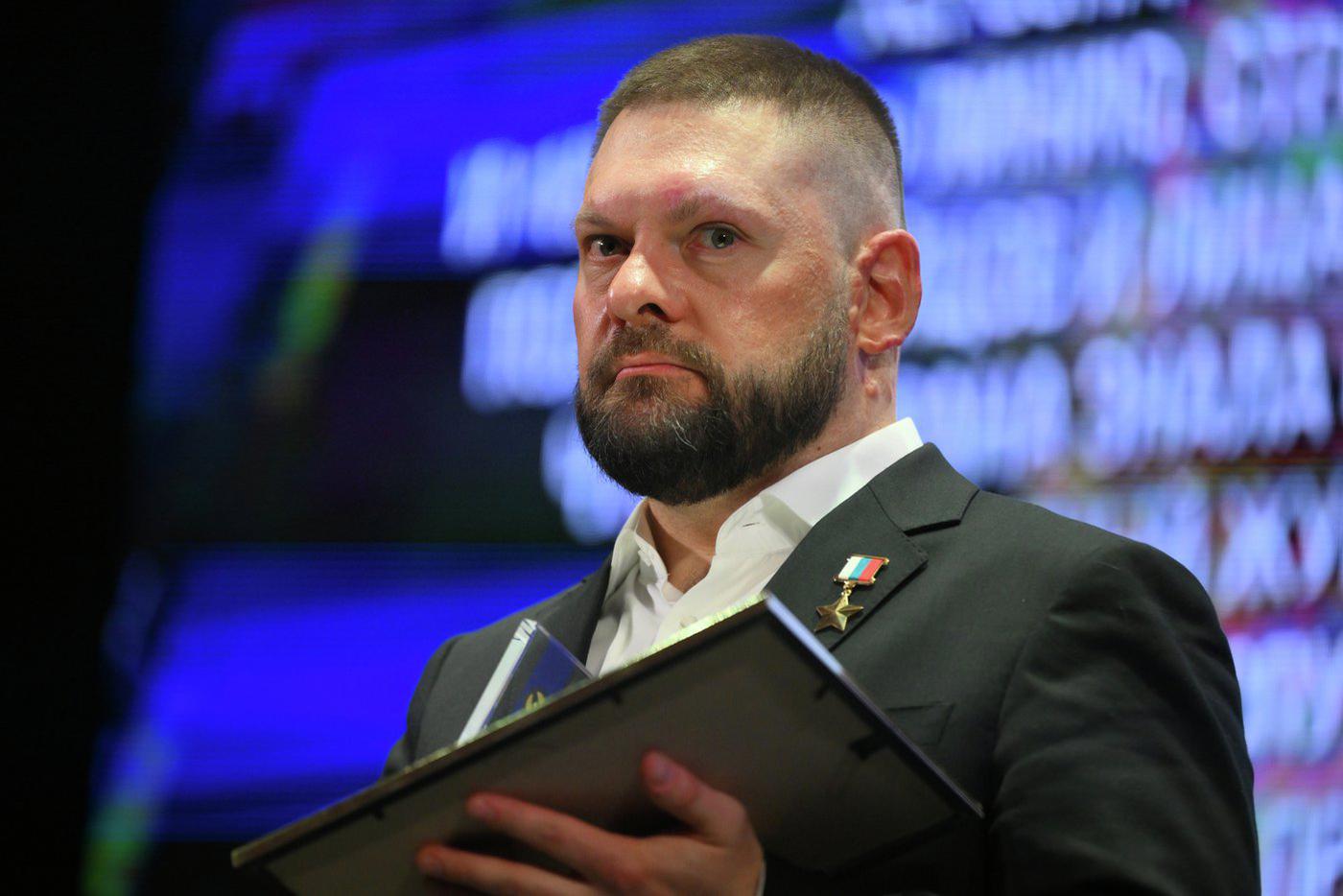 Военкор призвал убрать преграды при переходе ветеранов СВО на гражданку