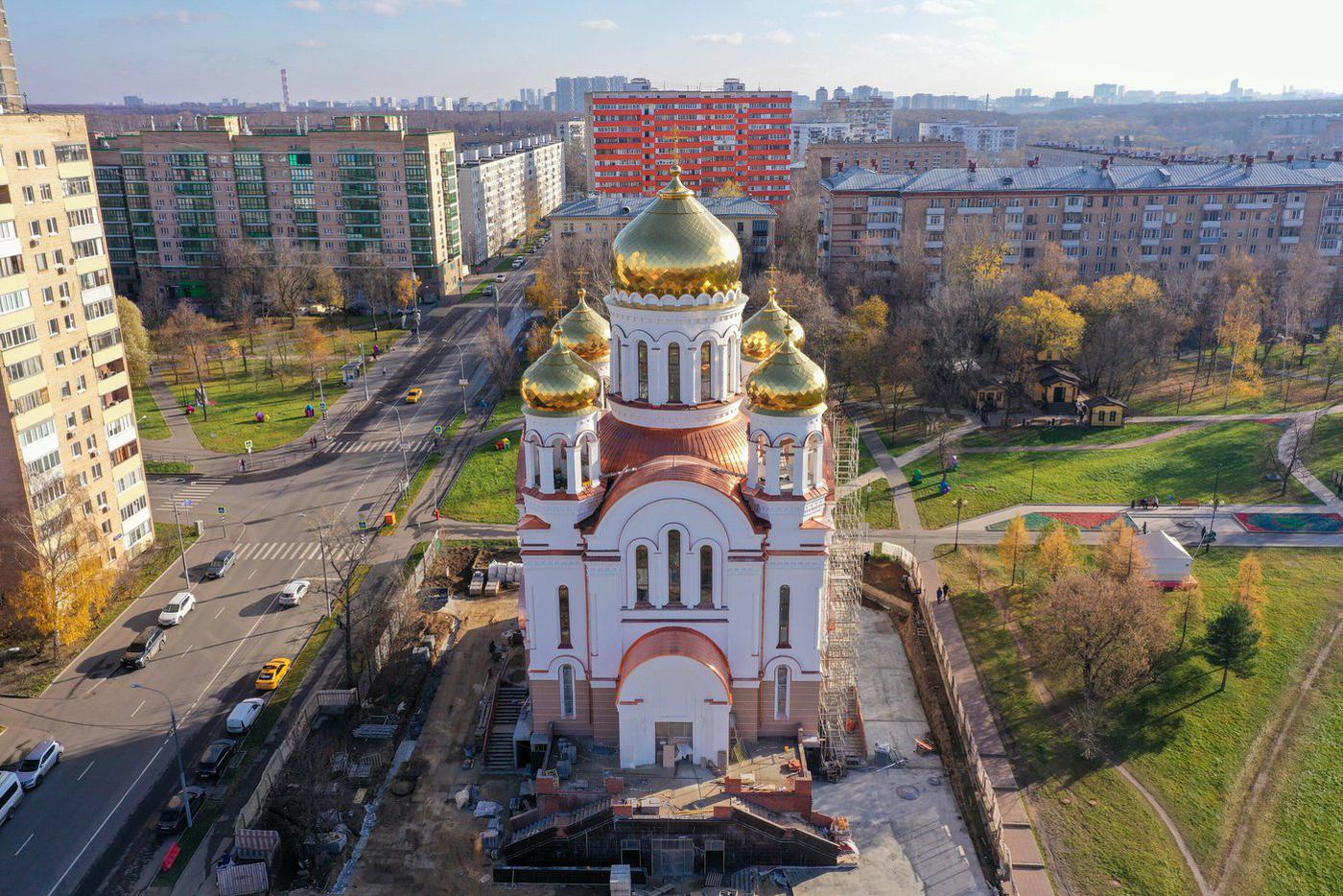 Храм в честь святых равноапостольных Кирилла и Мефодия в Ростокино.