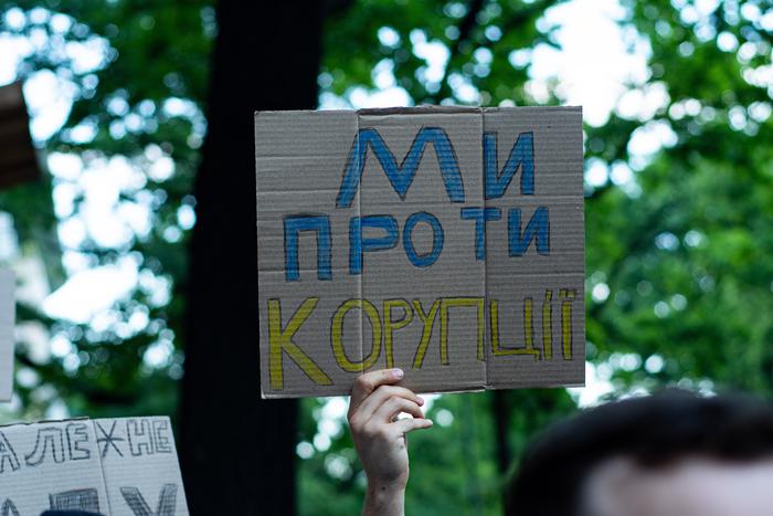 Западные журналисты заметили рост недовольства Зеленским и насильной мобилизацией на Украине