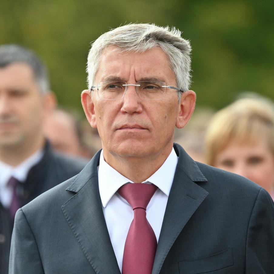 Многоквартирный дом пострадал в Тульской области из-за атаки украинских дронов. Губернатор региона Дмитрий Миляев сообщил о повреждении многоквартирного жилого дома в ходе ночного налёта беспилотников ВСУ на город Щёкино