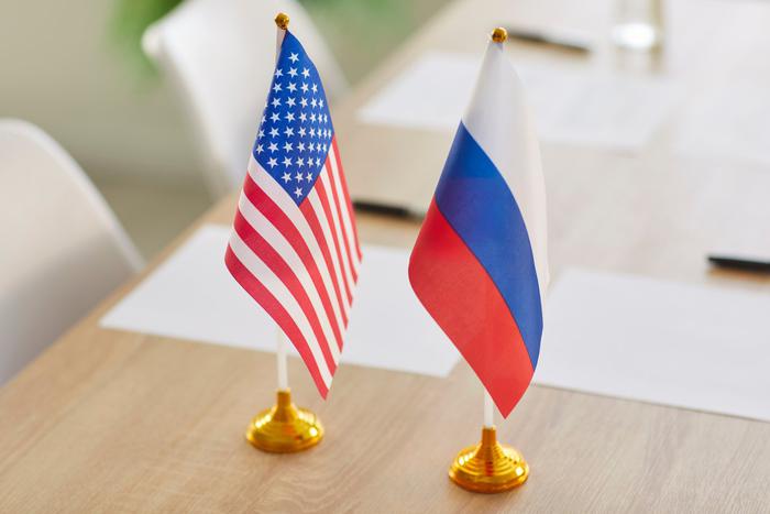 Грэм перед смертью планировал представить проект санкций против России