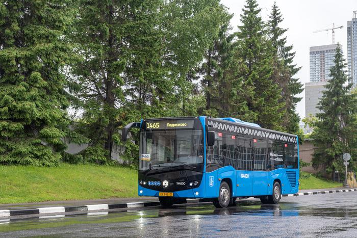 На 3 площадках Мосгортранса обслуживают современные автобусы НефАЗ-5299