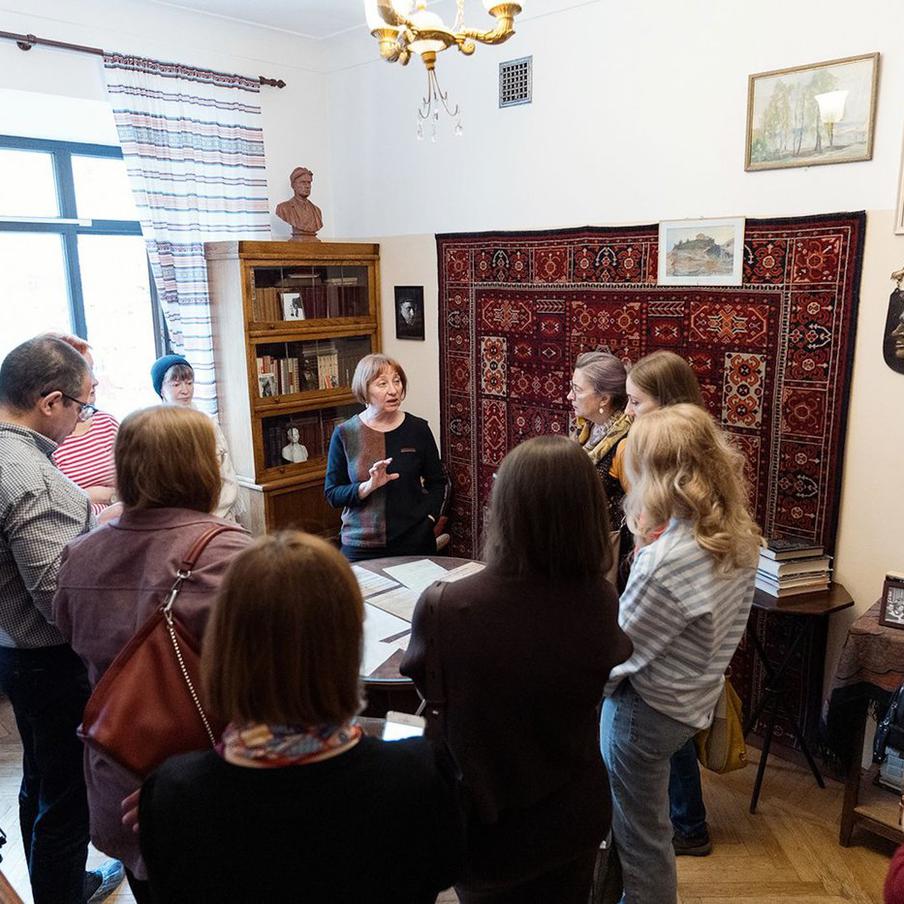 "Мосбилет" представил программу мероприятий ко дню рождения Маяковского. 19 июля день рождения Владимира Маяковского. Сервис "Мосбилет" рассказывает о мероприятиях, которые пройдут в этот день