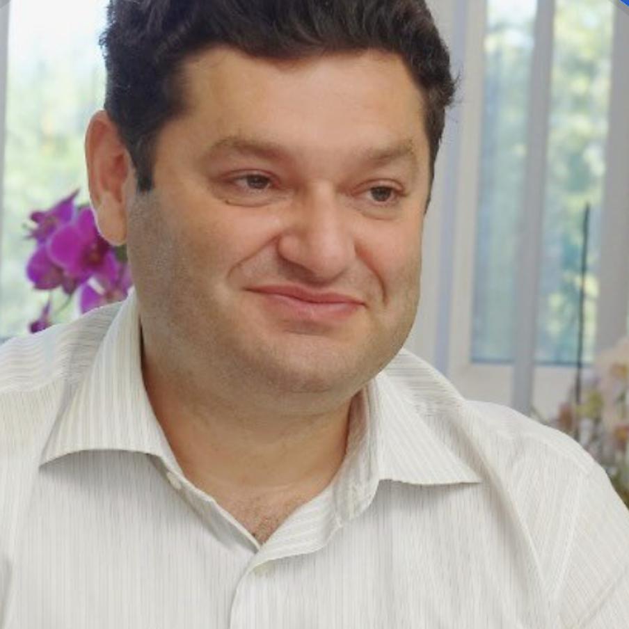 Вадим Ермолаев обвинил ГУР Украины в покушении на него в Монако. Бизнесмен Вадим Ермолаев, переживший взрыв в Монако 29 июня, впервые публично высказался о нападении. В письме, переданном через адвокатов, он утверждает, что за покушением стоят офицеры ГУР, и называет произошедшее попыткой убийства его, его супруги и 13-летнего сына
