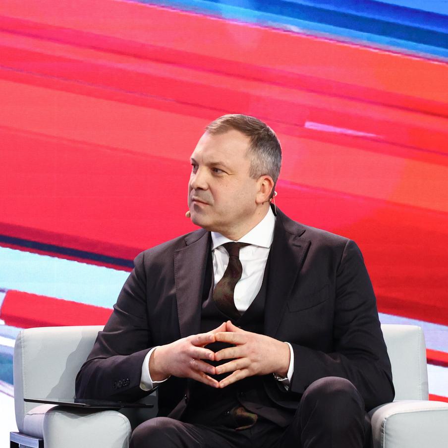 Депутат Госдумы Попов: Пешеходный мост у Рублевского шоссе приведут в порядок. "Небольшой мост у Рублёвского шоссе, д. 4, стр. 1 давно стал привычной частью пешеходного маршрута для жителей района. Со временем конструкция начала разрушаться, поэтому в управу, ГБУ "Жилищник" и на портал "Наш город" стали поступать обращения с просьбой восстановить переправу"