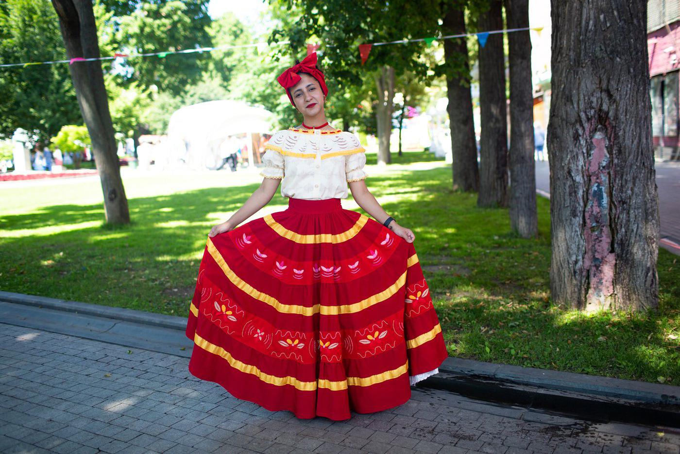 Национальный мексиканский костюм.