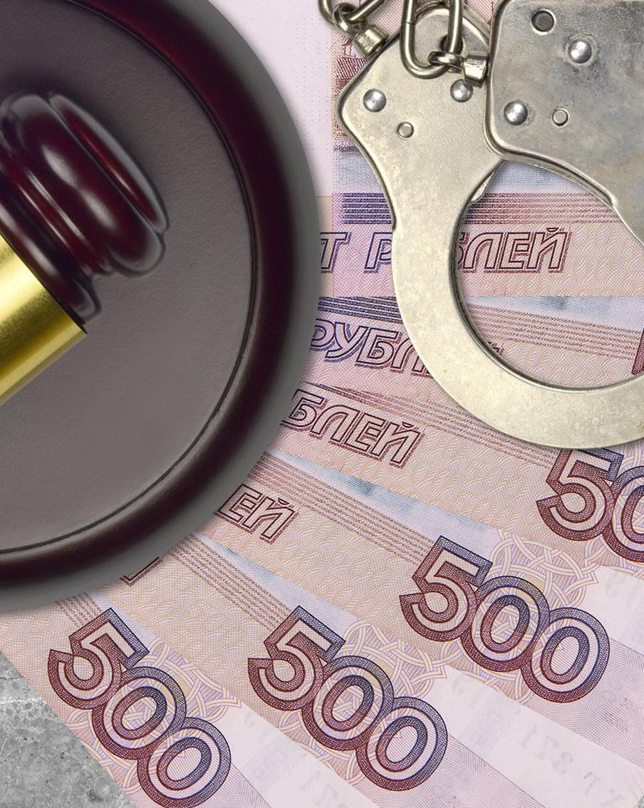 Суд в Москве оштрафовал блогершу Брагину после прогулки по Москве голой. Экс-участницу телепроекта "Дом-2" Анастасию Брагину оштрафовали на 4 тысячи рублей за употребление наркотиков. Блогершу задержали, когда она гуляла по Москве в обнажённом виде и снимала видео для социальных сетей, объясняя это борьбой с общественными стереотипами