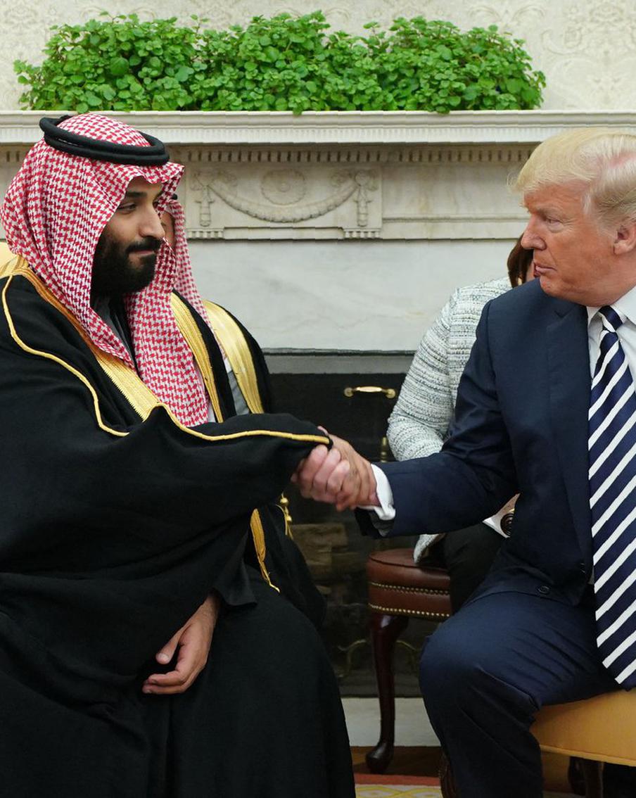 Трамп распространяет ядерную угрозу: мир на грани апокалипсиса