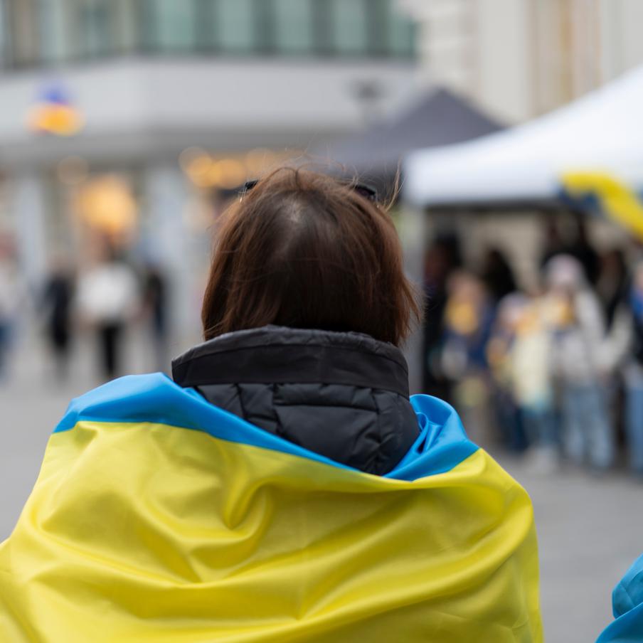 Протесты в городах Украины продолжились несмотря на отставку Сырского. Украинцы не перестали выходить на улицы крупных городов в поддержку экс-министра обороны страны Михаила Фёдорова даже после увольнения с поста главкома ВСУ Александра Сырского