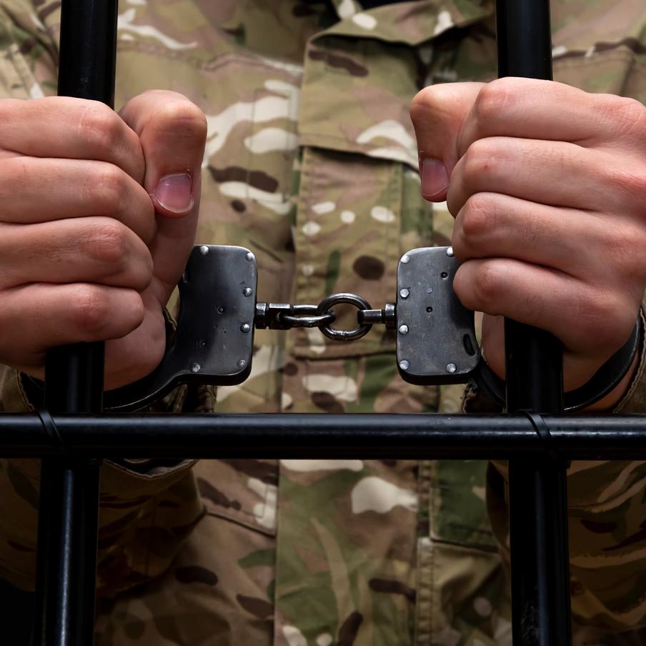 На Украине задержали организатора поражённой ВС РФ масштабной выставки дронов. Украинские правоохранительные органы сообщили о задержании ответственного за проведение выставки дронов украинского и иностранного производства недалеко от Киева