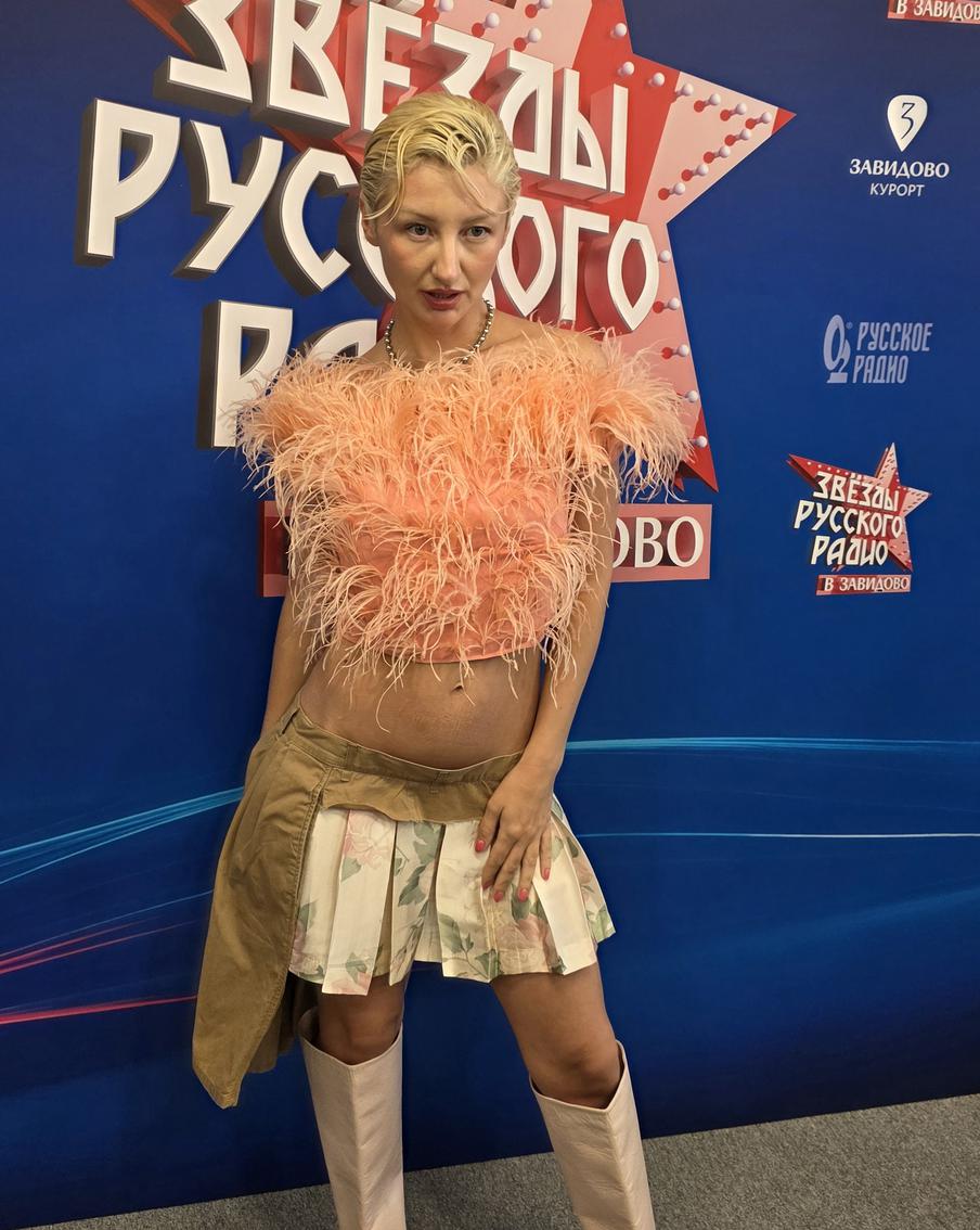 Margo за кулисами фестиваля "Звёзды "Русского радио" в Завидово".
