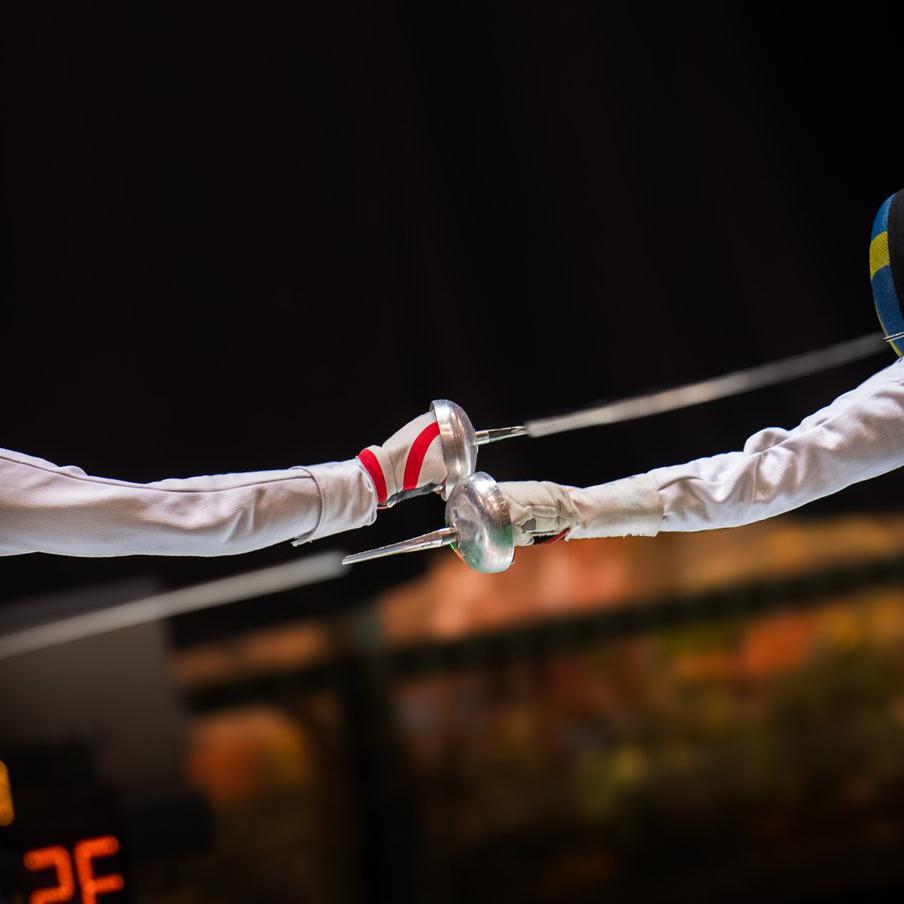 Российский саблист Павел Граудынь взял золото на чемпионате мира в Гонконге. 
