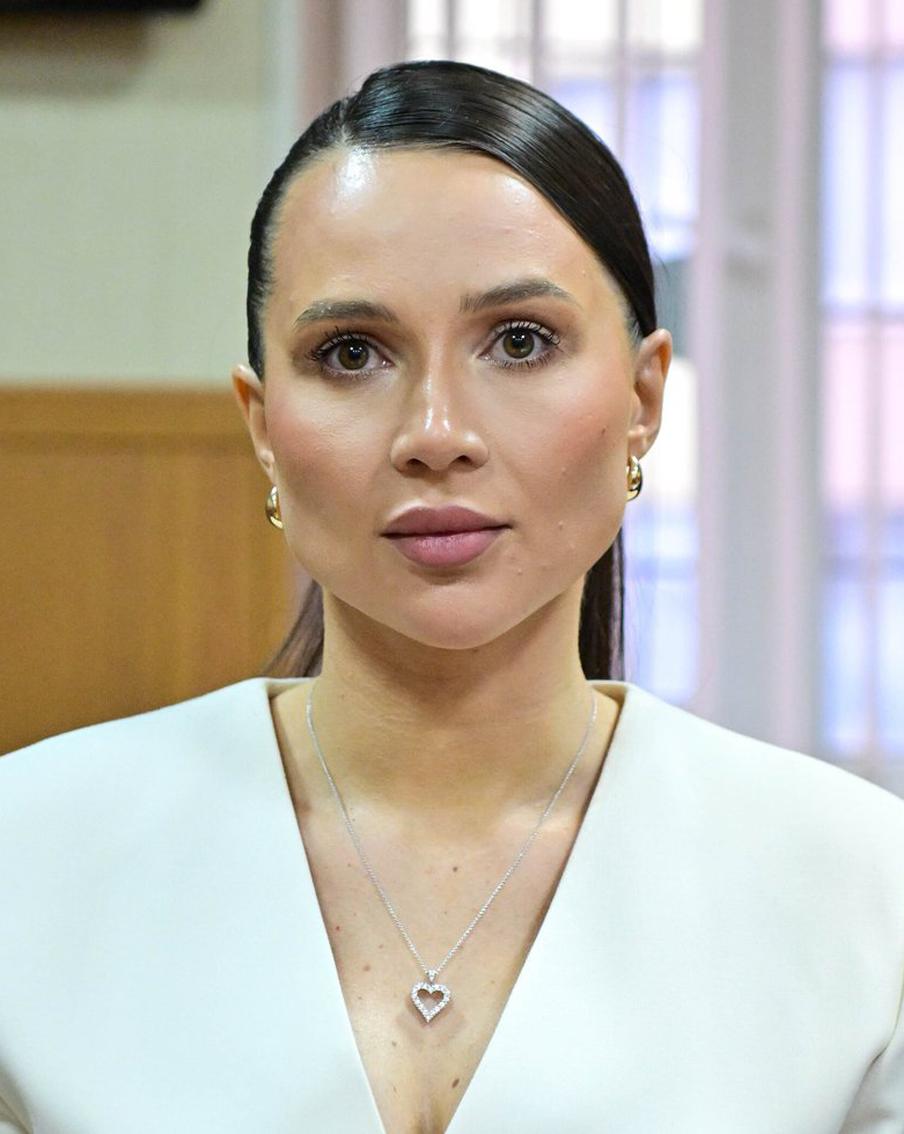 Прокуратура попросила ужесточить меру пресечения блогеру Лерчек. Прокуратура обратилась в суд с ходатайством об изменении меры пресечения в отношении блогера Валерии Чекалиной. Ранее ей был установлен запрет на определённые действия, но она нарушила его, купив билеты в Санкт-Петербург