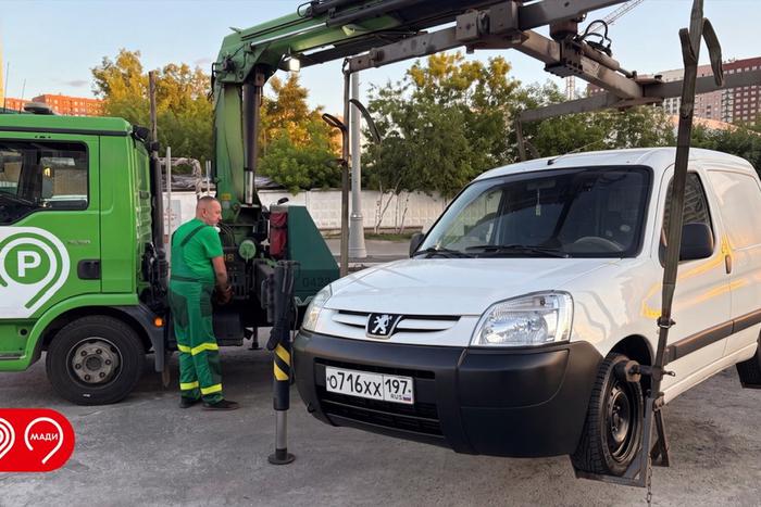 Максим Ликсутов рассказал, почему водителям авто стоит оплачивать полученные штрафы вовремя
