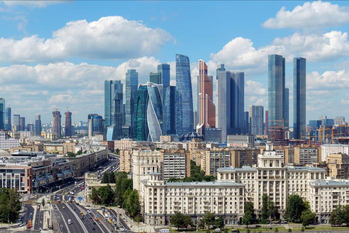 Гидрометцентр предупредил москвичей об опасной жаре с субботы по воскресенье