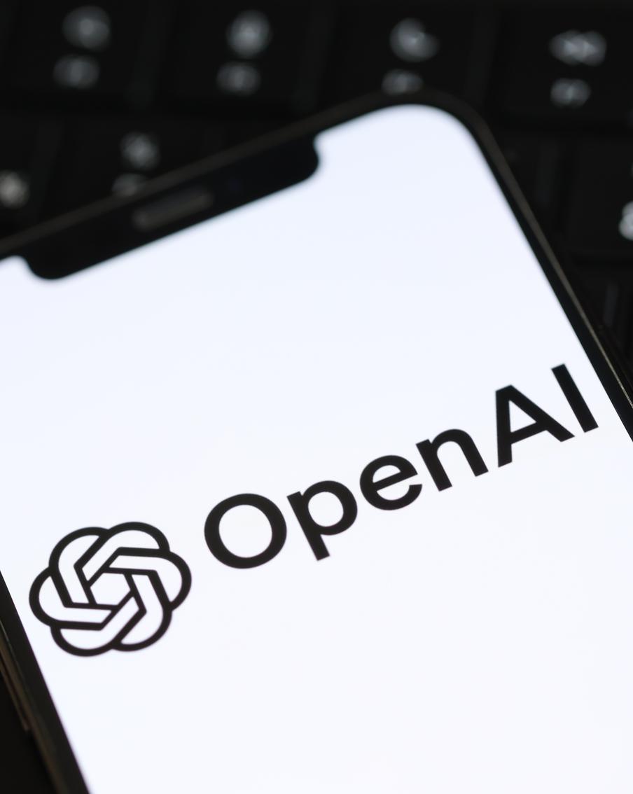 В OpenAI выявили ещё несколько случаев "побега" нейросетей из тестовых сред. Специалисты компании – разработчика нейросетей обнаружили ещё несколько возможных попыток автономных ИИ-агентов выйти за пределы своей тестовой среды. В прошлый раз "сбежавшие" нейросети атаковали чужие сайты