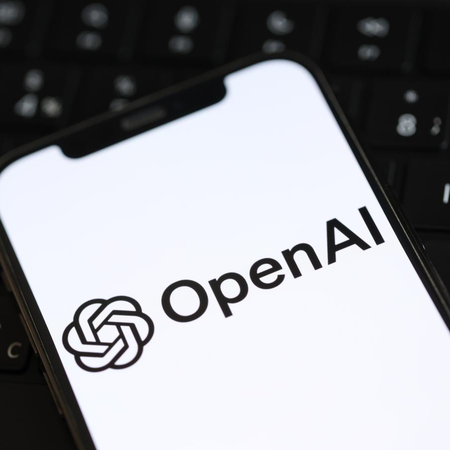 В OpenAI выявили ещё несколько случаев "побега" нейросетей из тестовых сред. Специалисты компании – разработчика нейросетей обнаружили ещё несколько возможных попыток автономных ИИ-агентов выйти за пределы своей тестовой среды. В прошлый раз "сбежавшие" нейросети атаковали чужие сайты