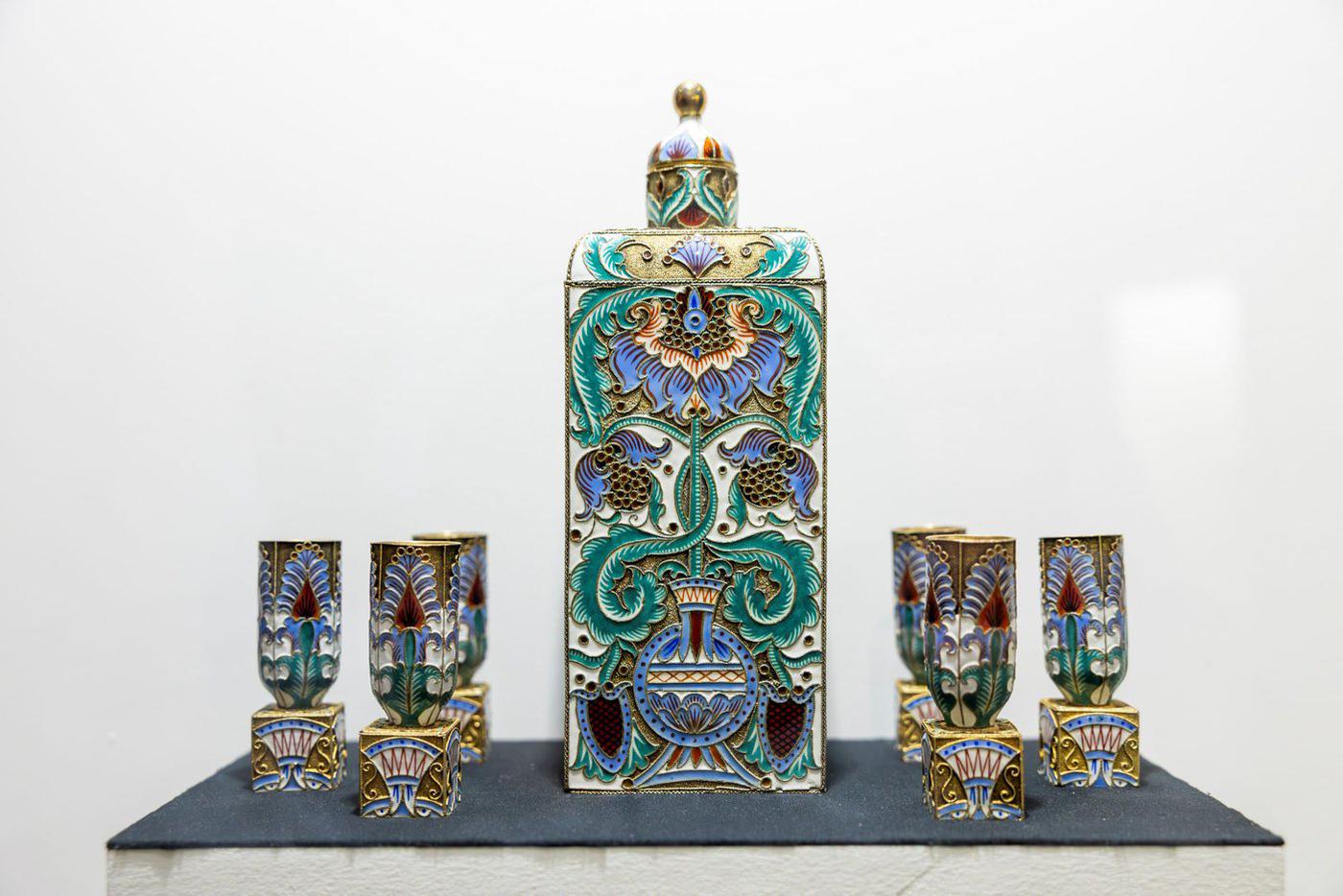 Выбирая поездки на электросудах, вы также получите возможность прикоснуться к искусству
