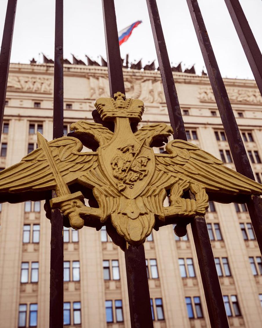 Более 630 дронов ВСУ уничтожили ВС РФ над территорией России прошедшей ночью. Дежурными силами ПВО в воздушном пространстве российских регионов были уничтожены 635 украинских беспилотников. Цели атаки были успешно сорваны