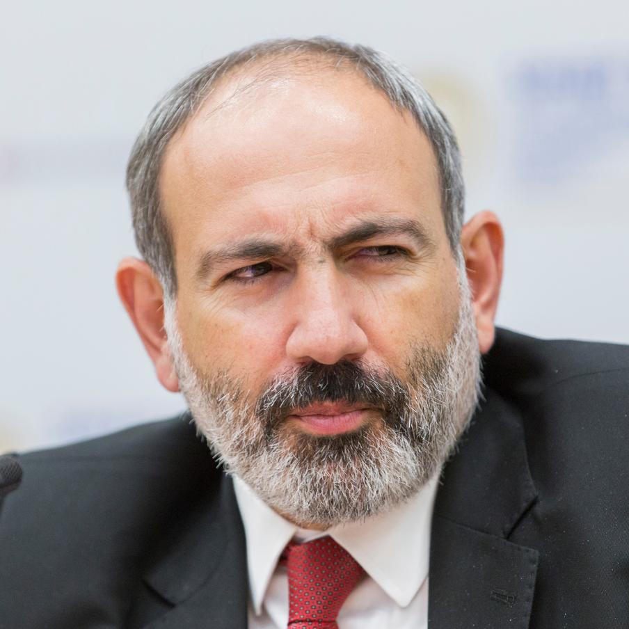 Президент Армении переназначил премьер-министром страны Никола Пашиняна. Предложенная правящей партией кандидатура на пост премьер-министра Армении была одобрена президентом страны Хачатуряном. Во главе правительства вновь встал Никол Пашинян