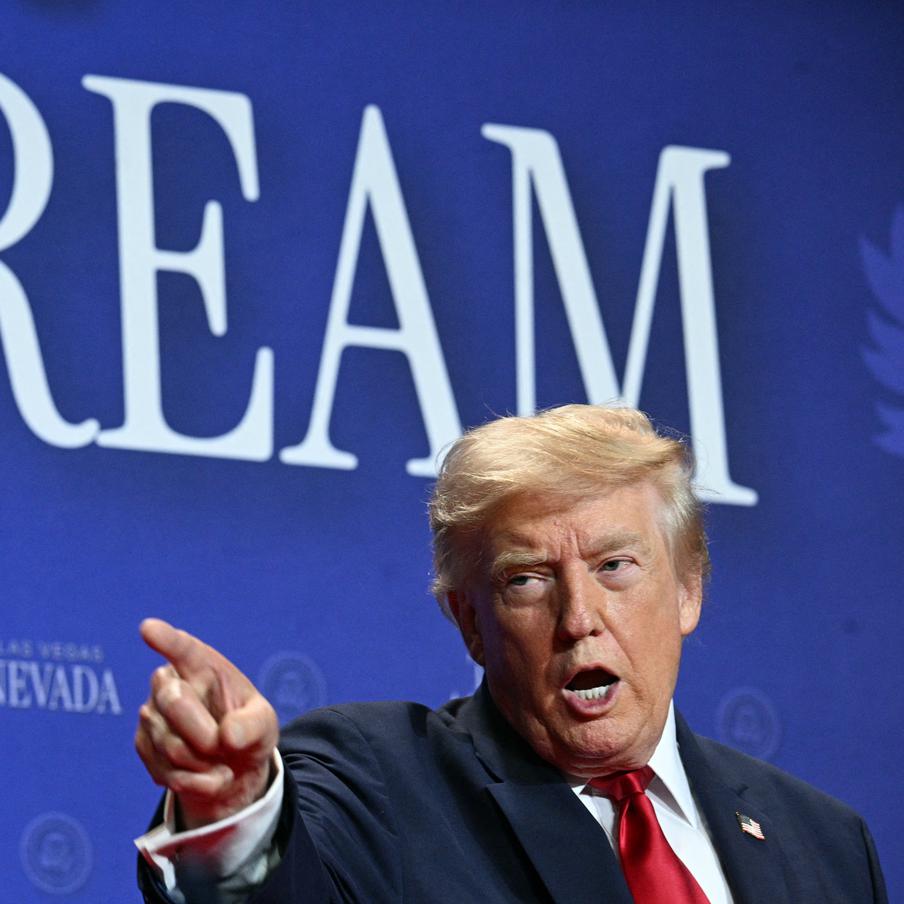 Трамп потребовал от Хегсета объяснений из-за нехватки ракет после войны в Иране. На заседании правительства в Кэмп-Дэвиде американский лидер выразил разочарование, заявив, что проблема с арсеналами, по его мнению, была уже решена