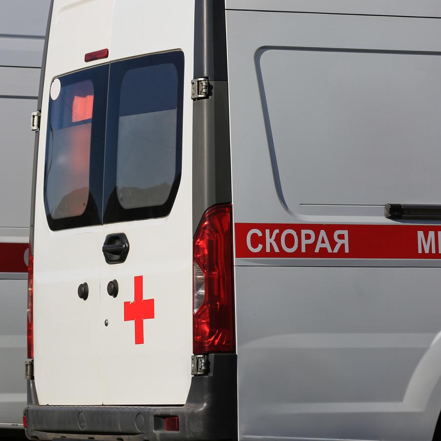 Атаки дронов в Брянской области: есть погибшие и пострадавшие, повреждены АЗС. На местах всех происшествий продолжают работу оперативные и аварийно-спасательные службы. Губернатор Ковальчук заверил, что семьи погибших получат всестороннюю поддержку