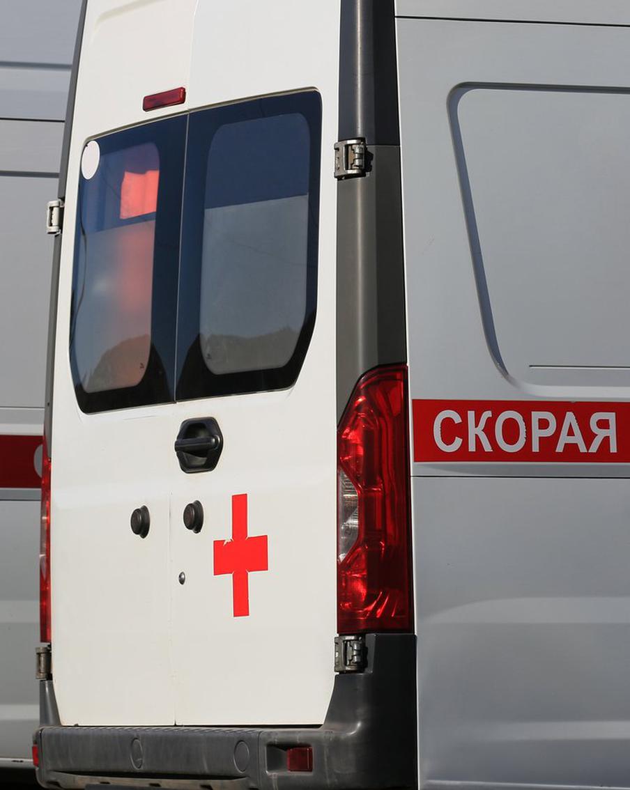 Украинские БПЛА атаковали объекты в Нижнекамске, есть погибшие. В ночь на 10 августа город Нижнекамск подвергся массированной атаке украинских беспилотников, приведшей к гибели людей и повреждению производственных и гражданских объектов. В ходе отражения атак по Татарстану и ещё 16 регионам России силы ПВО уничтожили 456 БПЛА самолётного типа