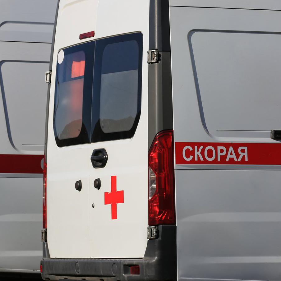 Украинские БПЛА атаковали объекты в Нижнекамске, есть погибшие. В ночь на 10 августа город Нижнекамск подвергся массированной атаке украинских беспилотников, приведшей к гибели людей и повреждению производственных и гражданских объектов. В ходе отражения атак по Татарстану и ещё 16 регионам России силы ПВО уничтожили 456 БПЛА самолётного типа