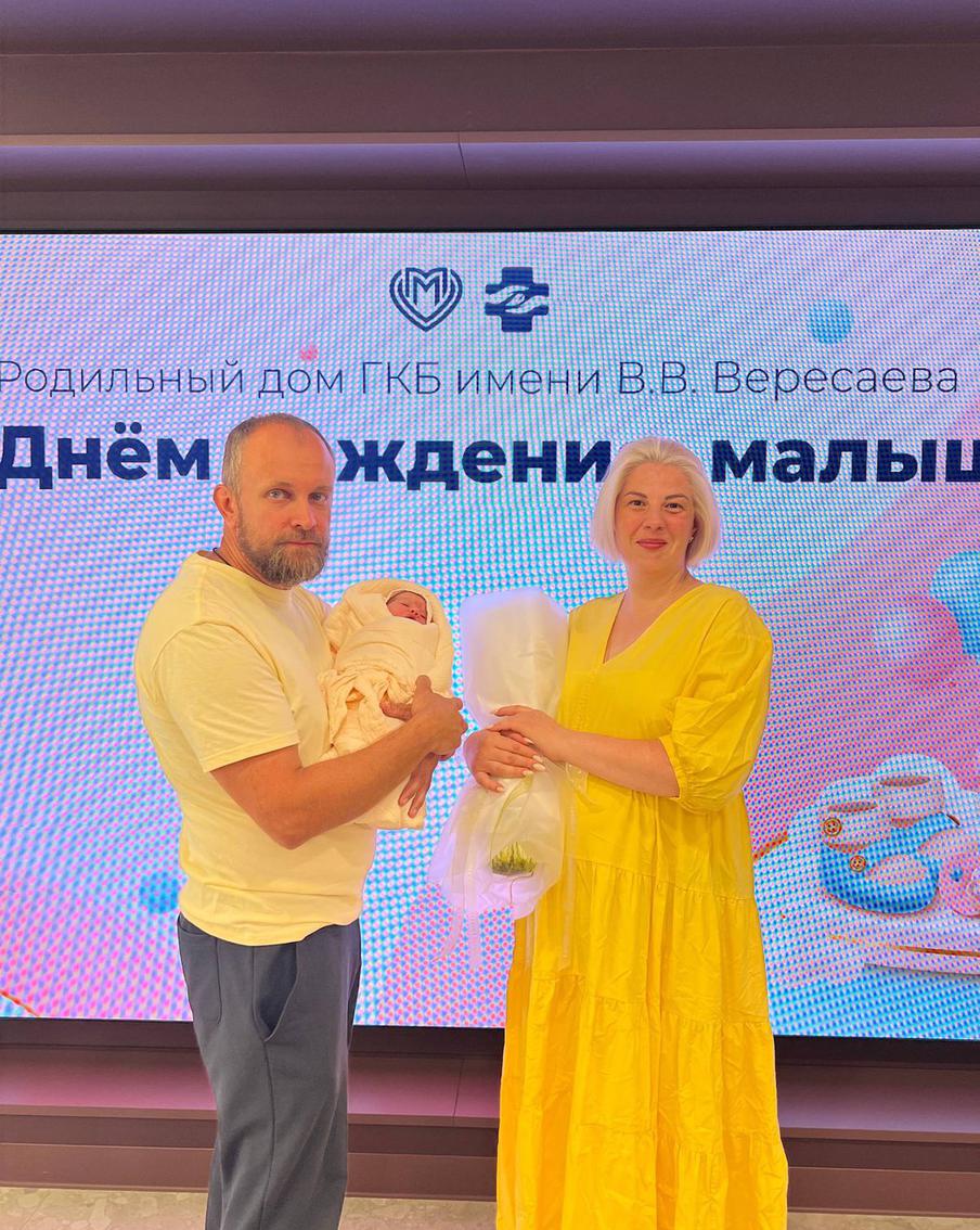 Когда Надежда и Иван познакомились, ей было 18, ему – 21.