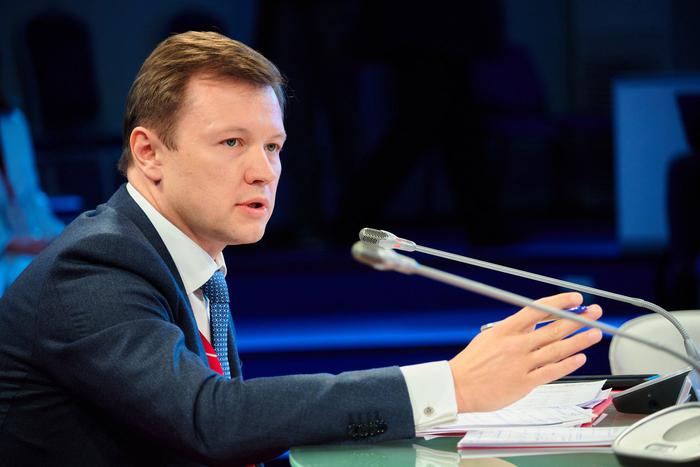 Владимир Ефимов: почти 70 тысяч семей воспользовались сервисом "Помощь в переезде"