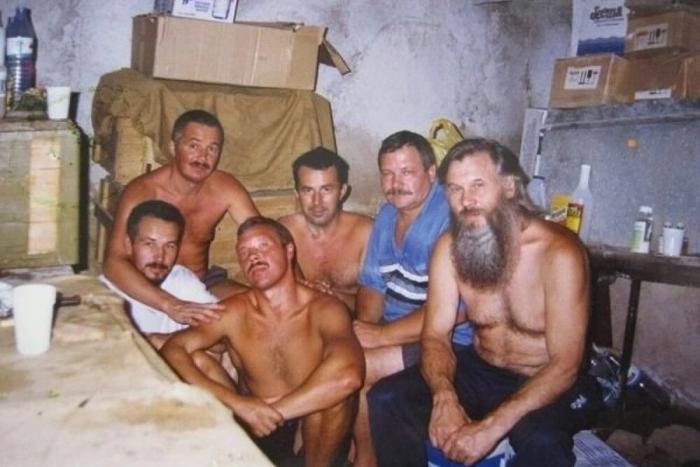 Экипаж в плену.